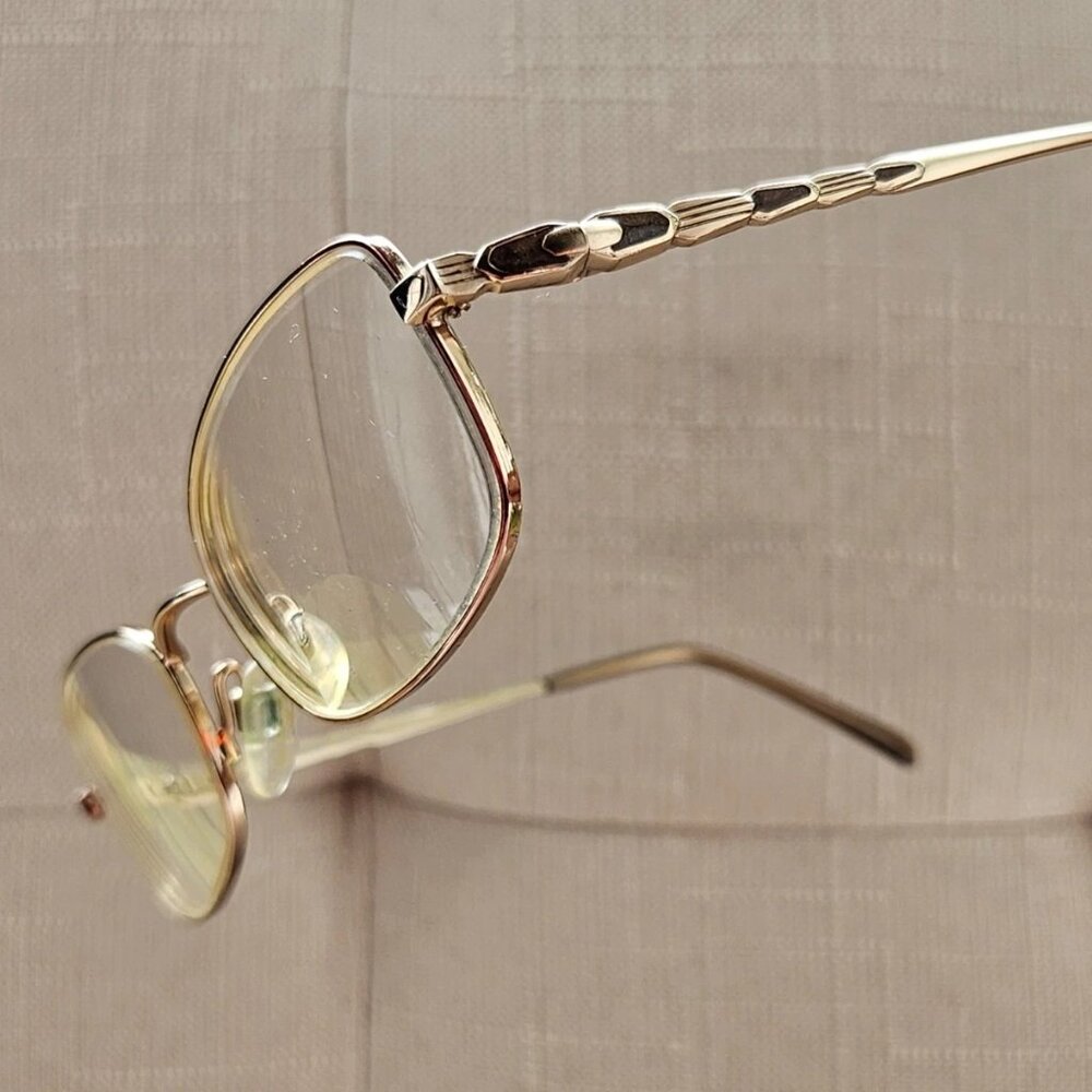 Vintage Aristar Charmant Ladies Eyeglasses Frame Gold Tone Glasses Eye Wear